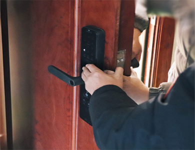 平安24小时上门开锁公司